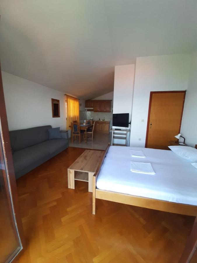 Apartments Ivanka Starigrad Paklenica Exteriér fotografie